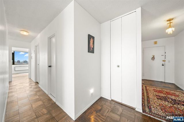 7855 Boulevard East 19J, North Bergen, NJ 07047