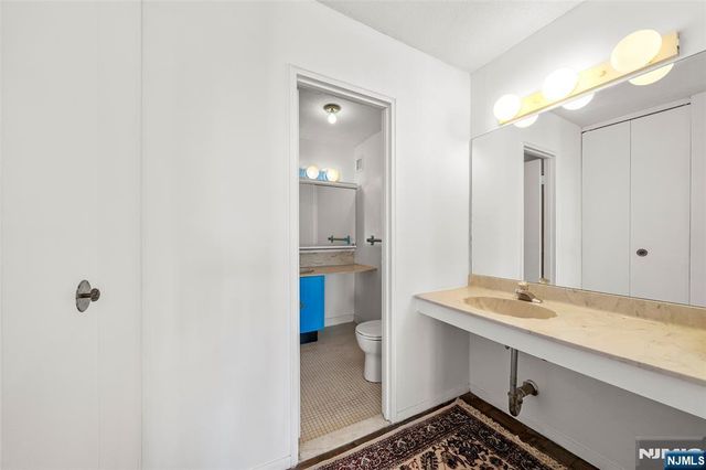 7855 Boulevard East 19J, North Bergen, NJ 07047