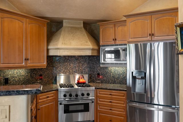 Santa Fe 3 SE of 4th, Carmel, CA 93921