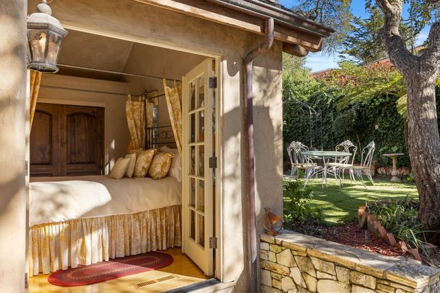 Santa Fe 3 SE of 4th, Carmel, CA 93921