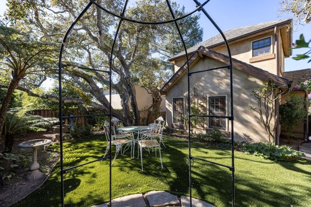 Santa Fe 3 SE of 4th, Carmel, CA 93921