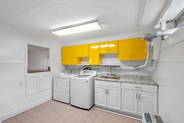 24 Muriel Rd, Swampscott, MA 01907