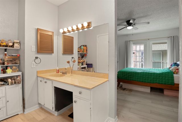 5981 Arapaho Road 1802, Dallas, TX 75248