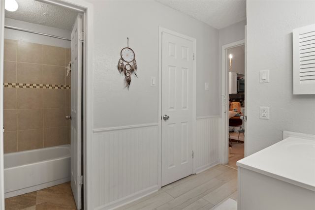 5981 Arapaho Road 1802, Dallas, TX 75248