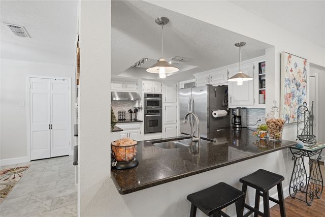 2941 Harvest Hill Drive, Grapevine, TX 76051