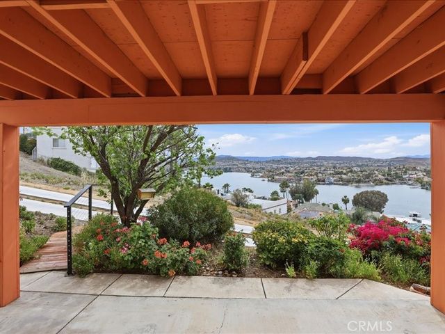 22636 Inspiration, Canyon Lake, CA 92587