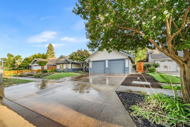 167 W Quincy Avenue, Fresno, CA 93711