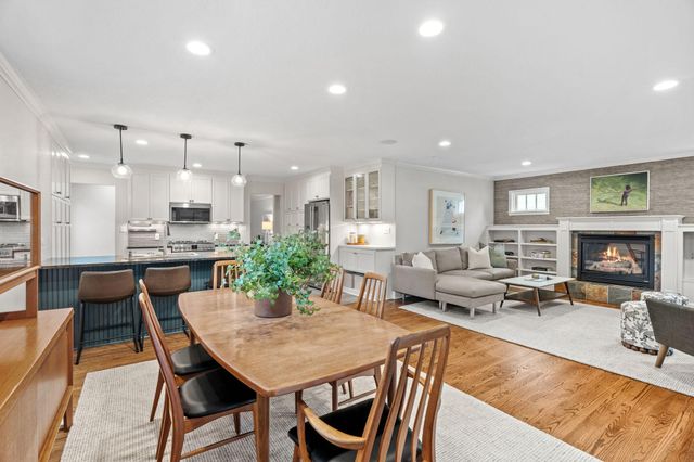5541 Vincent Avenue S, Minneapolis, MN 55410