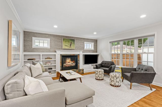 5541 Vincent Avenue S, Minneapolis, MN 55410