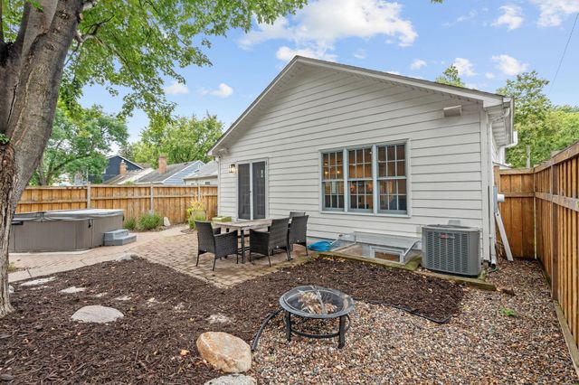 5541 Vincent Avenue S, Minneapolis, MN 55410