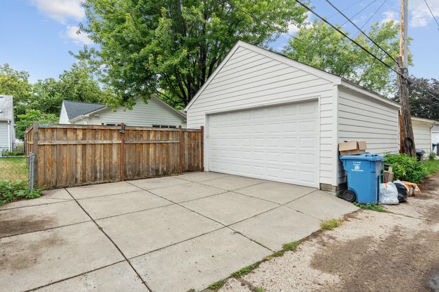 5541 Vincent Avenue S, Minneapolis, MN 55410
