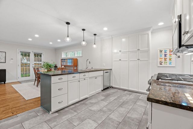 5541 Vincent Avenue S, Minneapolis, MN 55410