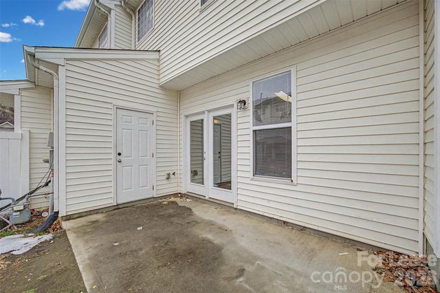 7371 Laurel Valley Road 212, Charlotte, NC 28273