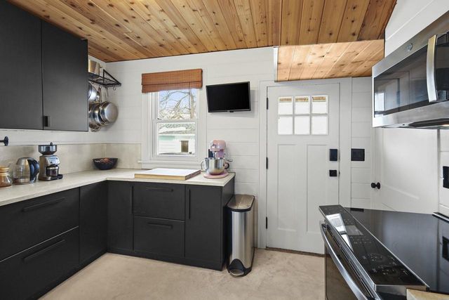 2554 Upham Street, Madison, WI 53704