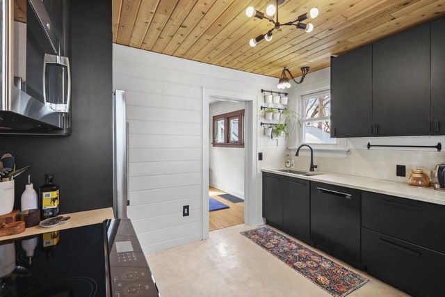 2554 Upham Street, Madison, WI 53704