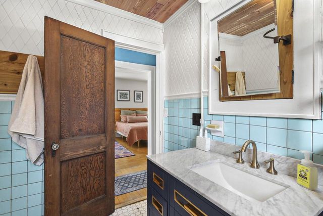 2554 Upham Street, Madison, WI 53704