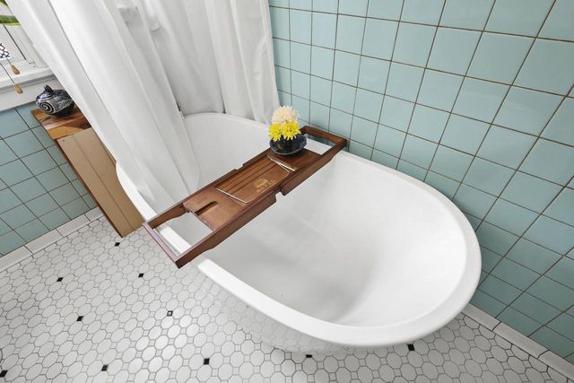 2554 Upham Street, Madison, WI 53704