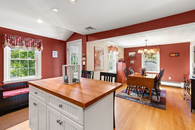69 Hemlock St, Arlington, MA 02474