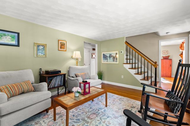 69 Hemlock St, Arlington, MA 02474