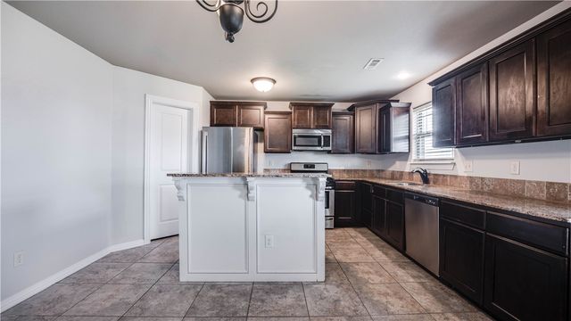 1410 Abbey Lane, Centerton, AR 72719