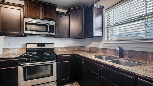 1410 Abbey Lane, Centerton, AR 72719