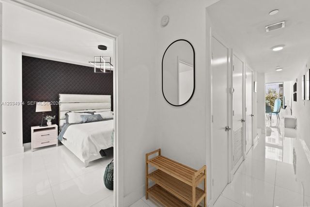 6000 Collins Avenue 517, Miami Beach, FL 33140