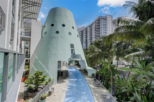 6000 Collins Avenue 517, Miami Beach, FL 33140
