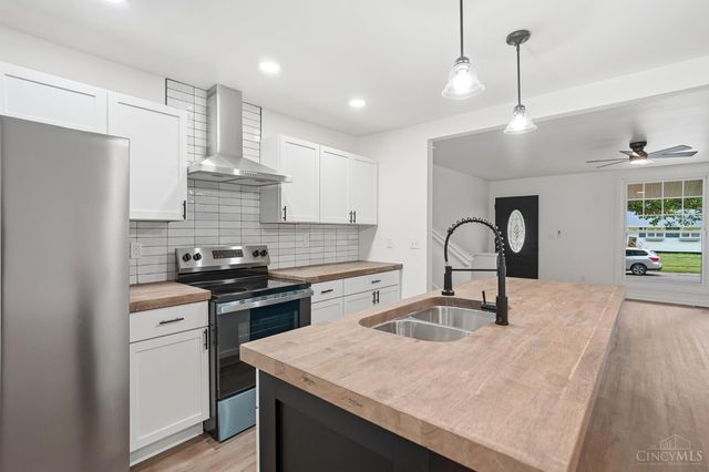 10686 Chelmsford Road, Cincinnati, OH 45240