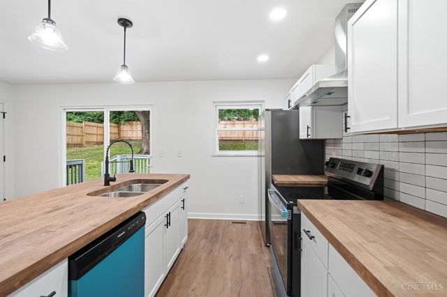 10686 Chelmsford Road, Cincinnati, OH 45240