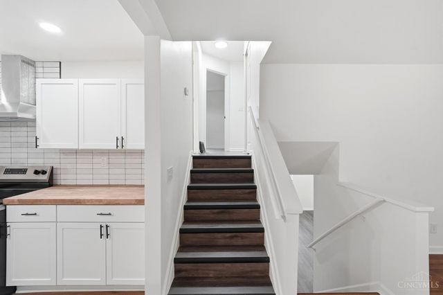 10686 Chelmsford Road, Cincinnati, OH 45240