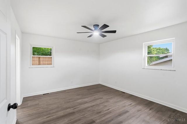 10686 Chelmsford Road, Cincinnati, OH 45240