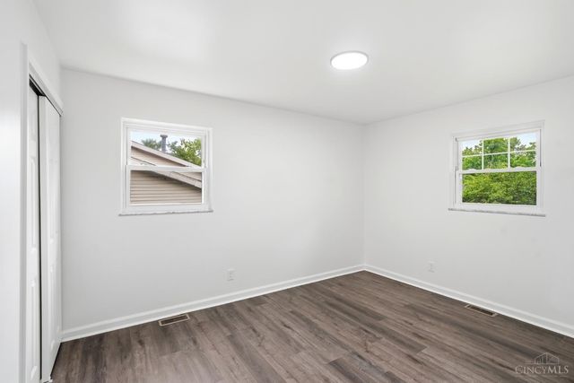 10686 Chelmsford Road, Cincinnati, OH 45240