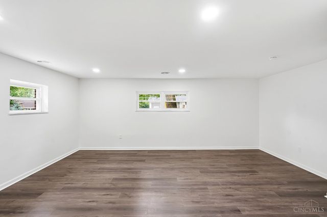 10686 Chelmsford Road, Cincinnati, OH 45240