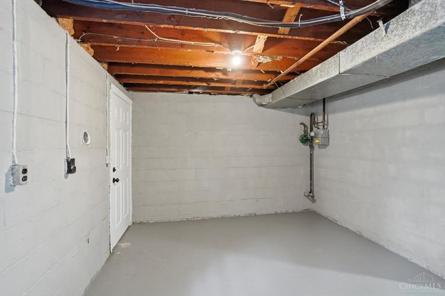 10686 Chelmsford Road, Cincinnati, OH 45240