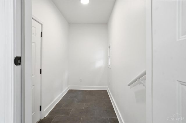 10686 Chelmsford Road, Cincinnati, OH 45240