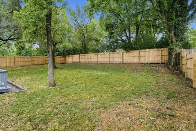 10686 Chelmsford Road, Cincinnati, OH 45240