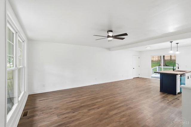 10686 Chelmsford Road, Cincinnati, OH 45240