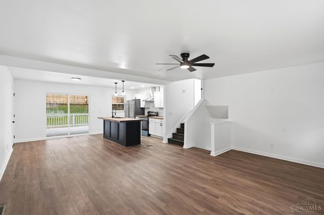 10686 Chelmsford Road, Cincinnati, OH 45240