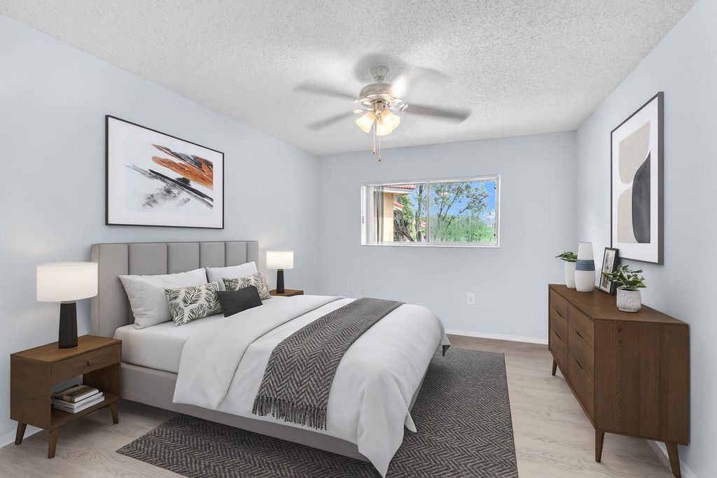 6881 NW 173rd Drive K-203, Hialeah, FL 33015