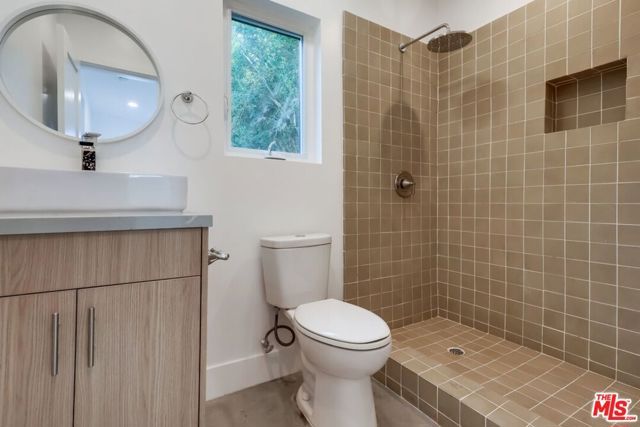 1151 S Highland Avenue, Los Angeles, CA 90019