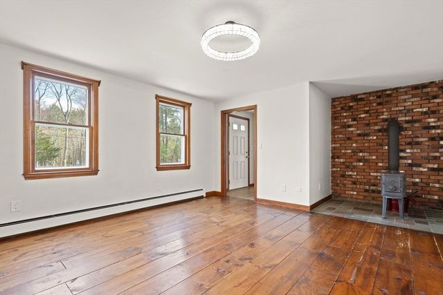 165 Howard St, Easton, MA 02375