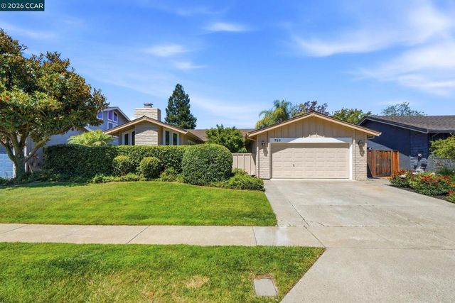 723 Navaronne Way, Concord, CA 94518
