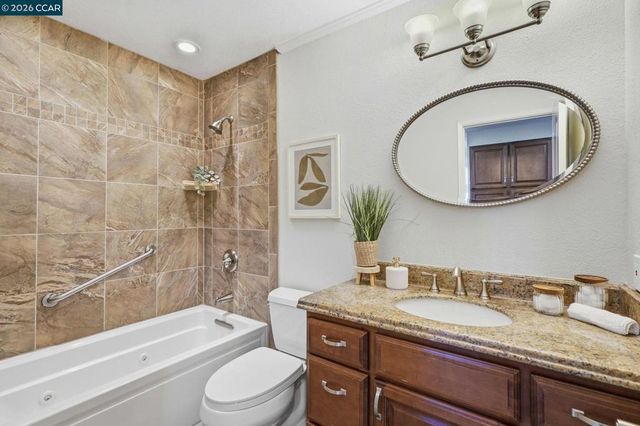 723 Navaronne Way, Concord, CA 94518