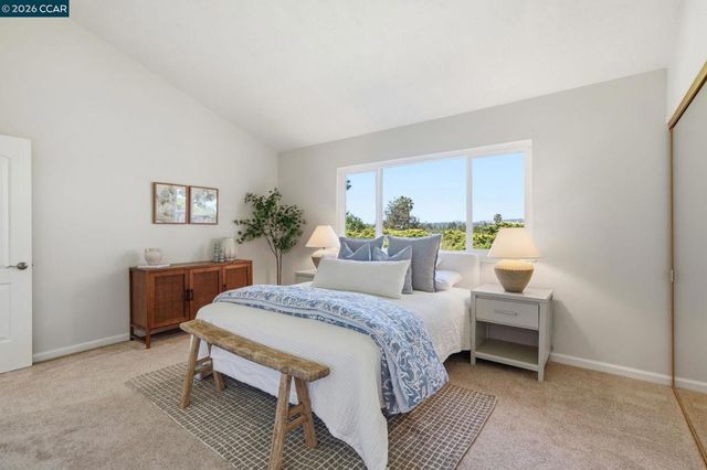 723 Navaronne Way, Concord, CA 94518