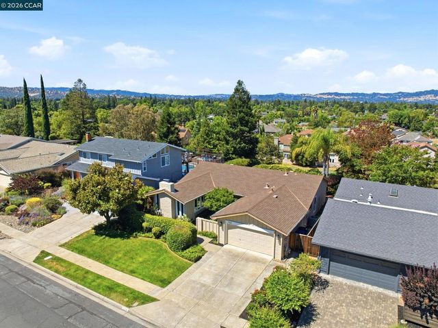 723 Navaronne Way, Concord, CA 94518