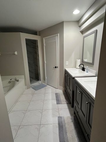 1933 NW 99th Avenue, Pembroke Pines, FL 33024