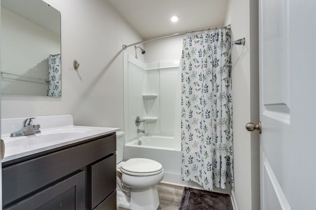 1520 Smoketree Rd, Antioch, TN 37013