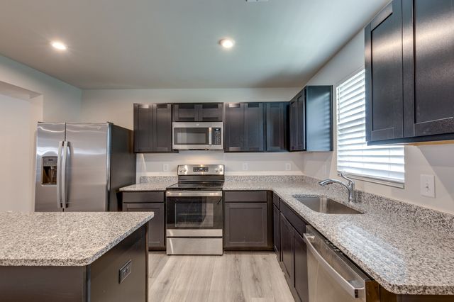 1520 Smoketree Rd, Antioch, TN 37013
