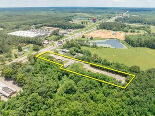 1586 US-331, Defuniak Springs, FL 32435