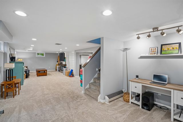 917 14th Street, West Des Moines, IA 50265